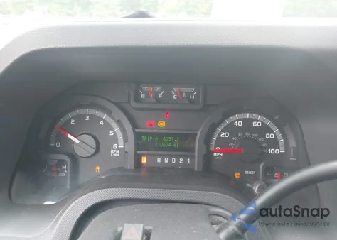 2013 Ford E-350 Super Duty Xlt из США, поврежденный, VIN 1FBSS3BL8DDA76905